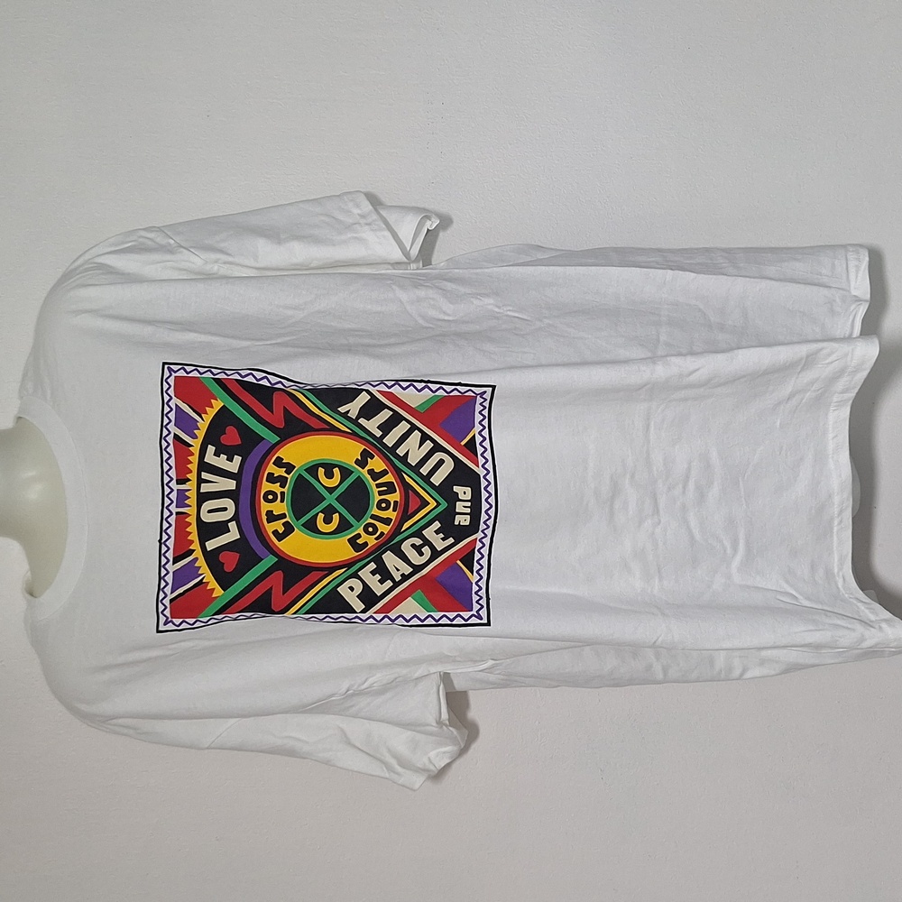 Cross Colours White Graphic Tee Short Sleeve
